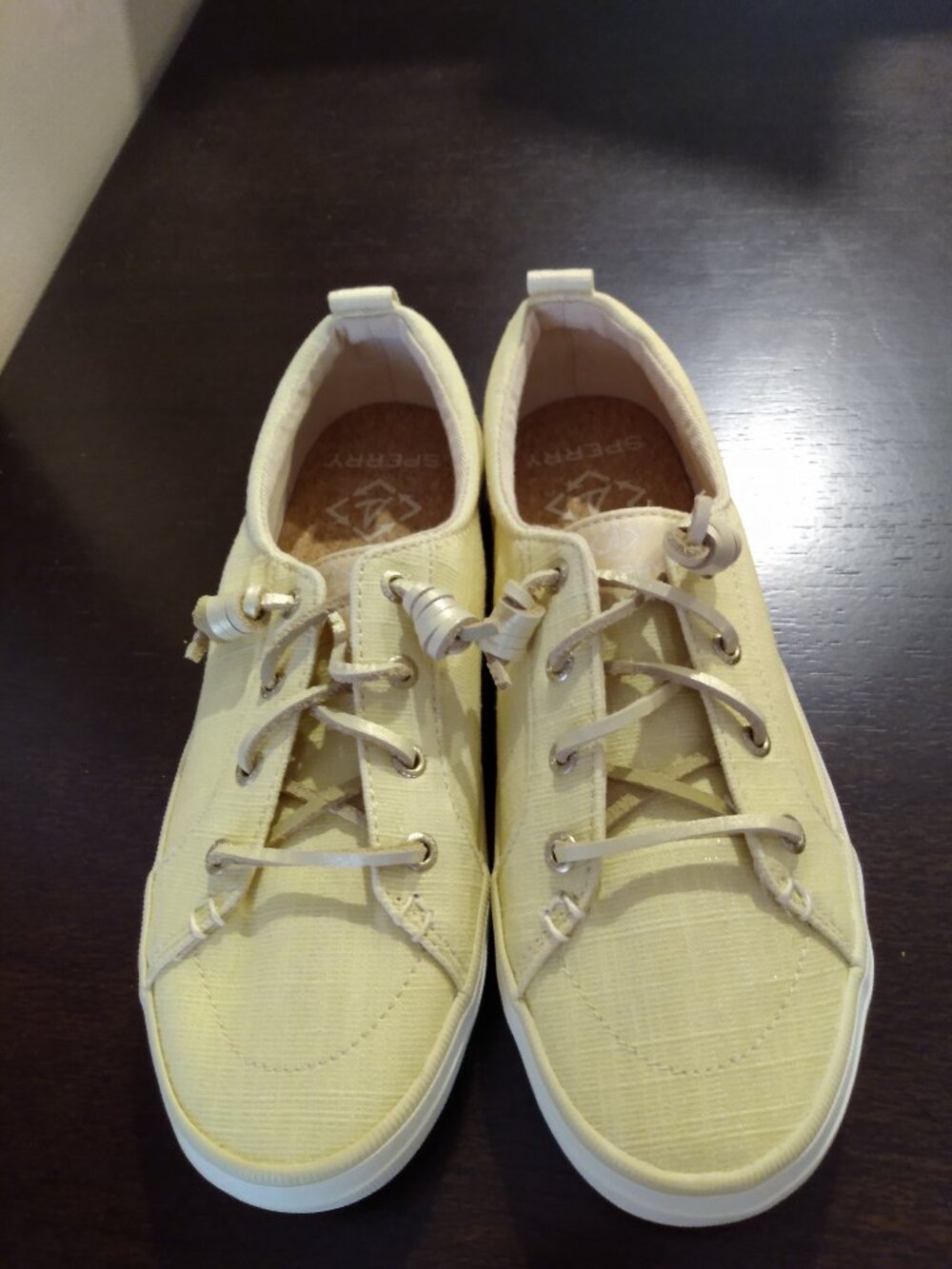 Sperry Crest Vibe Crosshatch Sneakers Women's Size 7.5m Light Yellow Gold